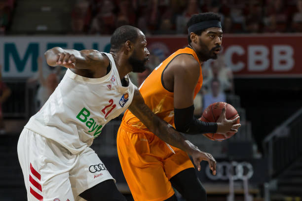 瓦拉内：18年金球奖？我尽力赢得一切，但确实有人比我更配.