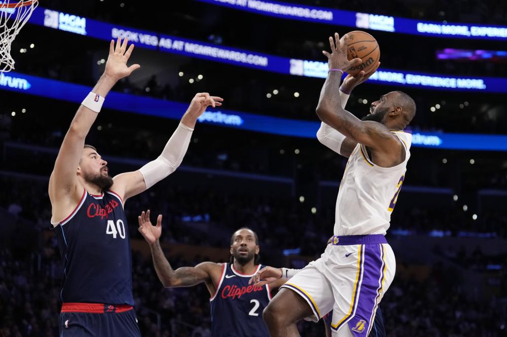 能拿下吗？葡媒曝枪手准备第二次报价约克雷斯 接近葡体8000万欧要价