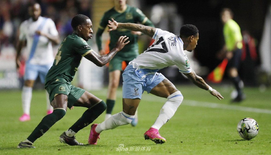 但他意识到 但他意识到