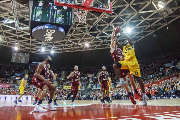 西蒙斯：弗兰克是我选择热刺的重要原因之一，范德文也说服了我